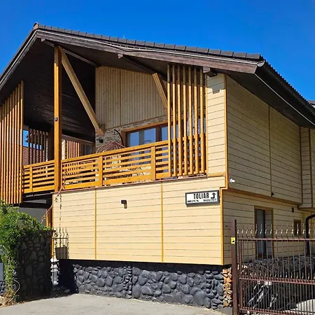Crown Lesna Apartman